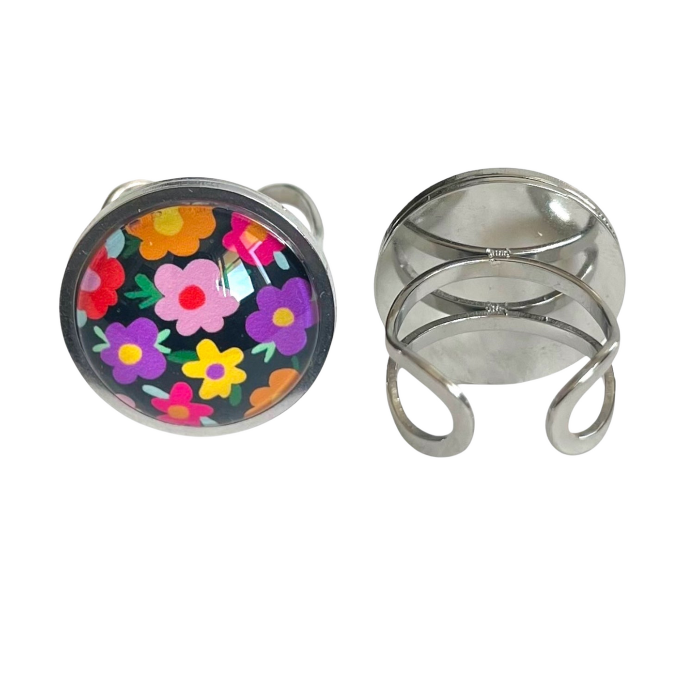 Bague cabochon argentée Dans l’air du temps