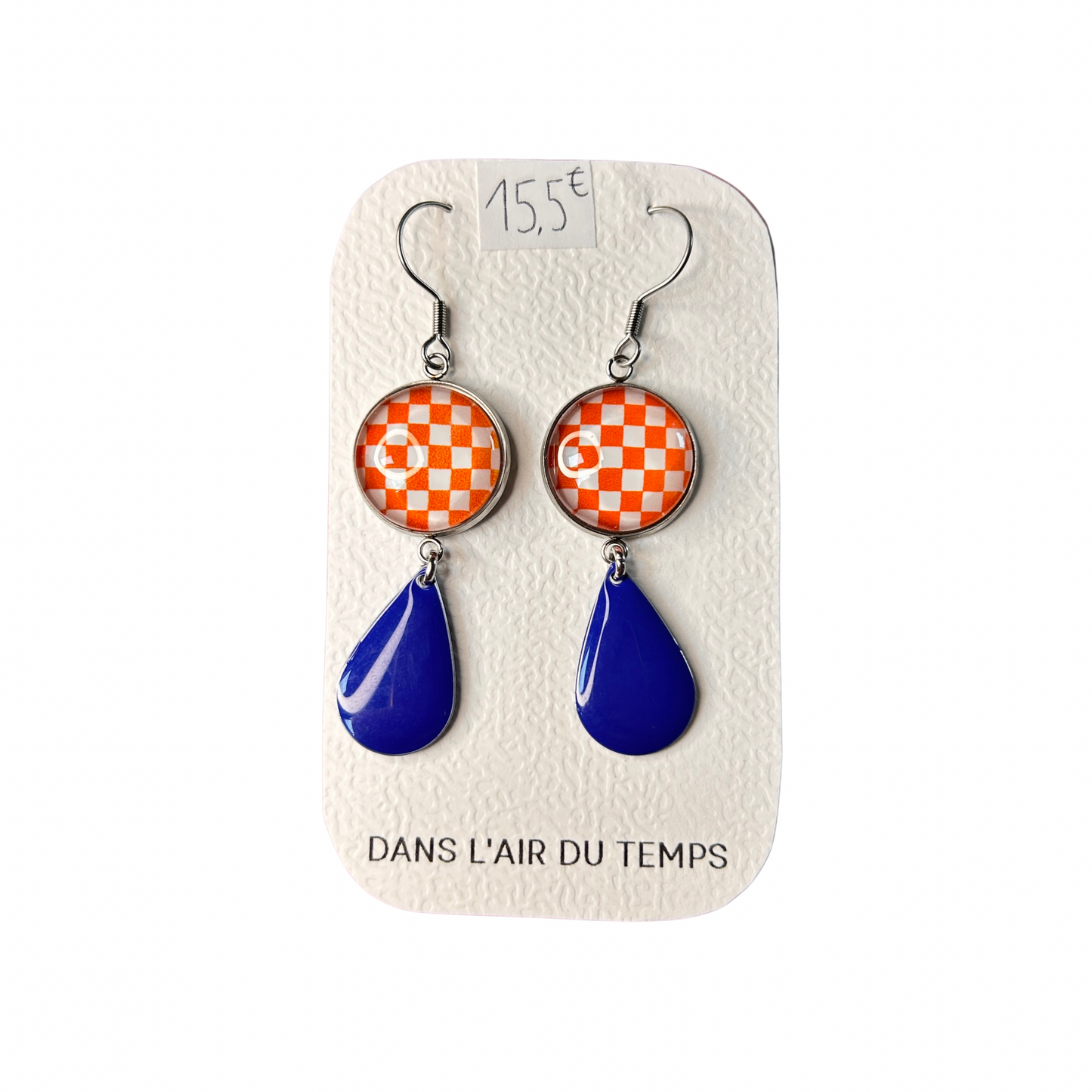 Boucles d’oreilles pendantes Dans l’air du temps