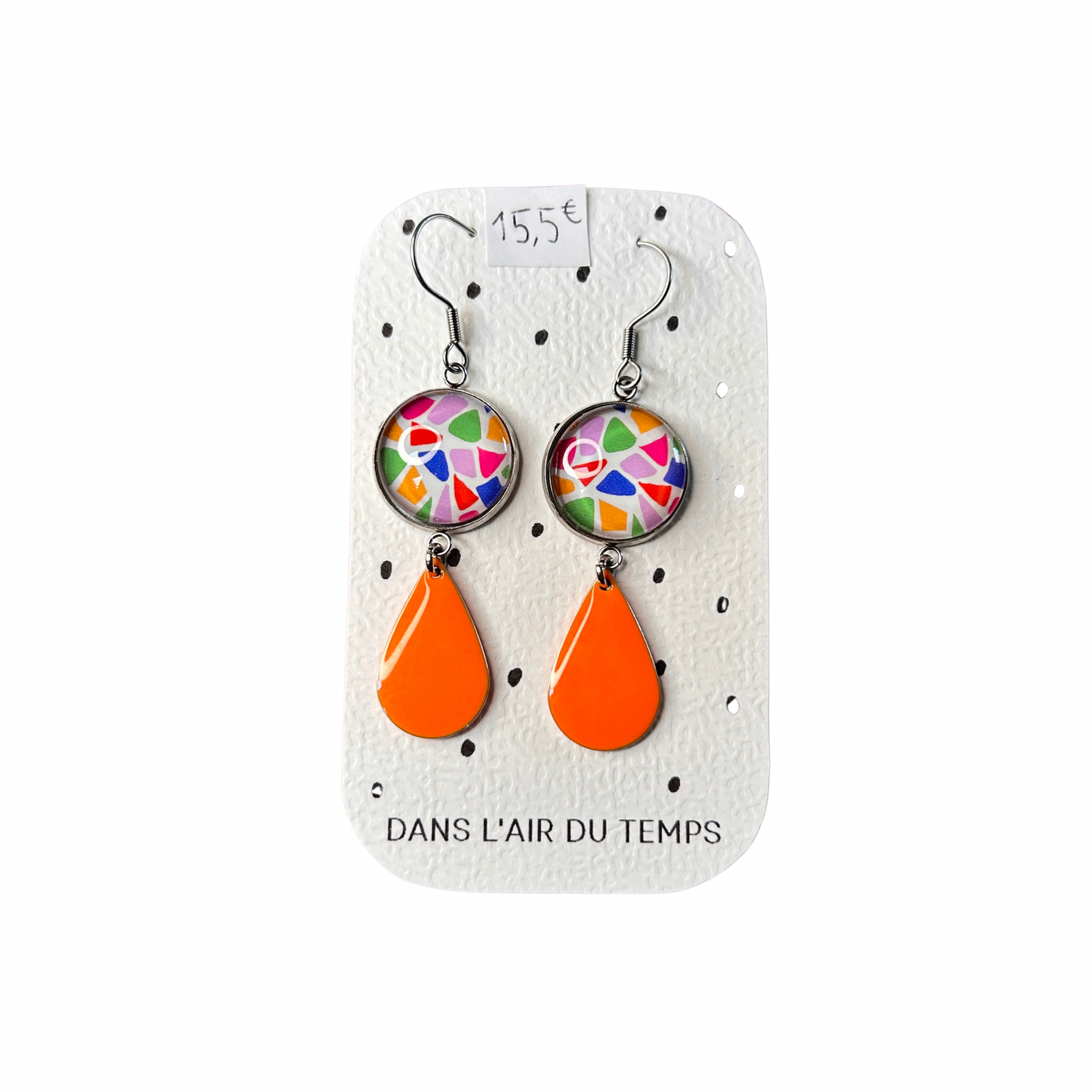 Boucles d’oreilles pendantes Dans l’air du temps