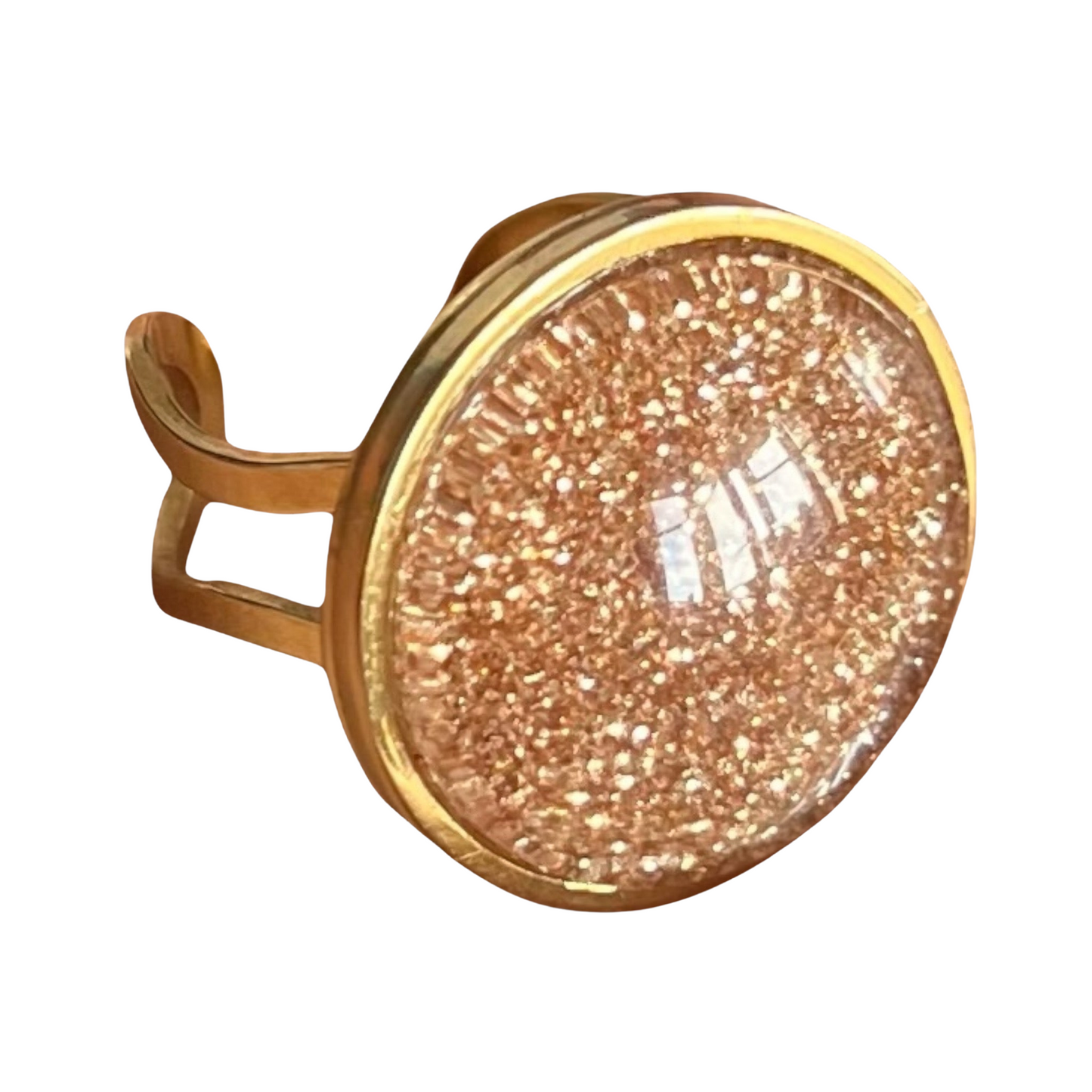 Bague cabochon dorée Dans l’air du temps