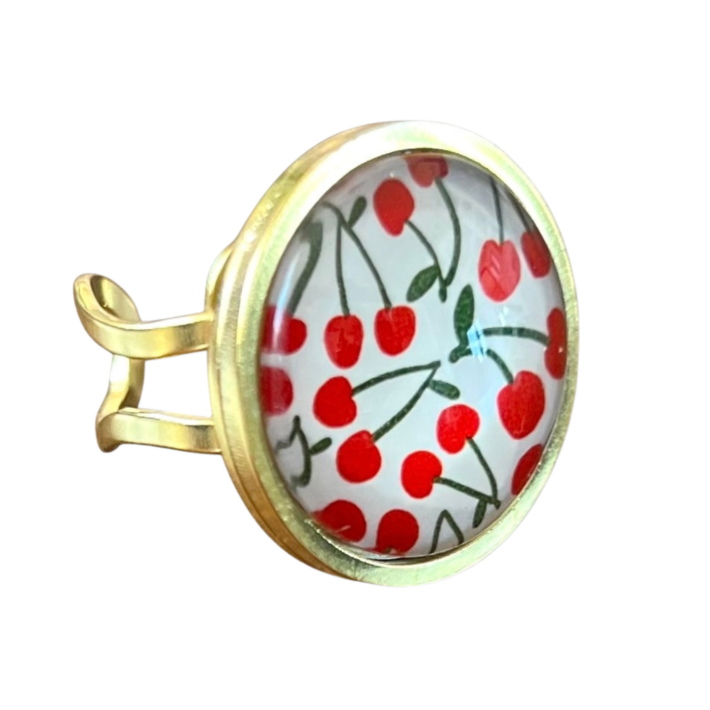 Bague cabochon dorée Dans l’air du temps