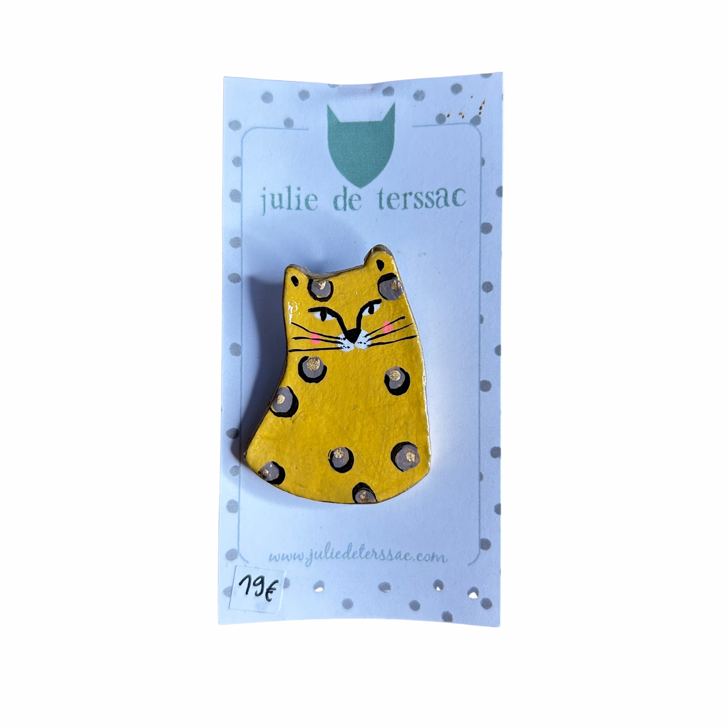 Broche chat en pâte argile autodurcissante, peinte à la main avec pigments dorés, vernis brillant, création française par Julie Deterssac
