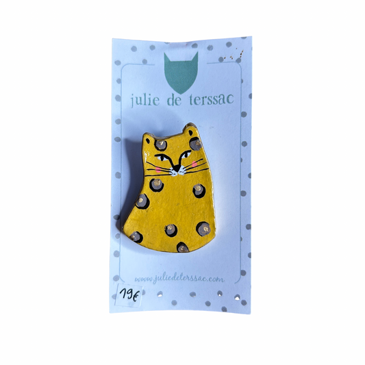 Broche chat en pâte argile autodurcissante, peinte à la main avec pigments dorés, vernis brillant, création française par Julie Deterssac
